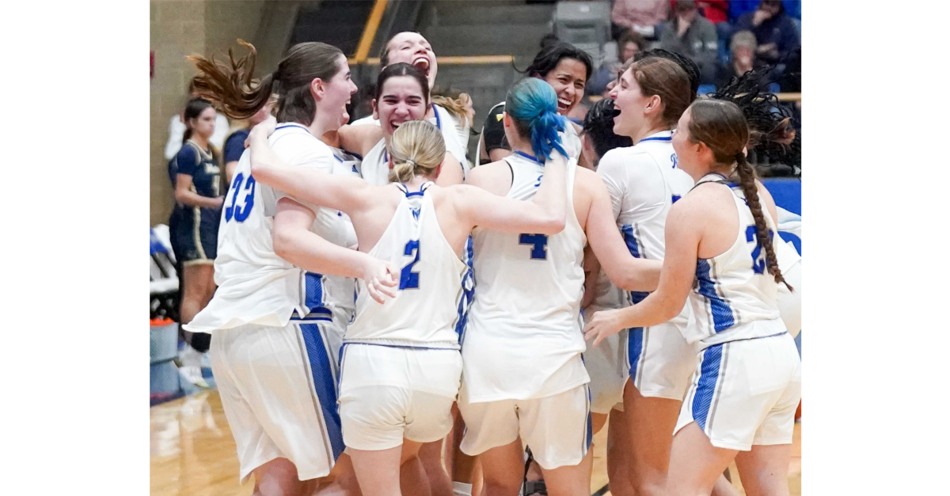 Lady Indians hand Western Nebraska first region loss