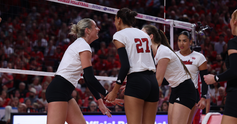 No. 1 Nebraska Soars Past No. 20 Bluejays